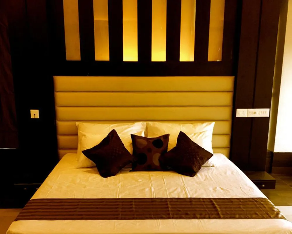 Imperial Regency Hotel Kochi 3*,  India