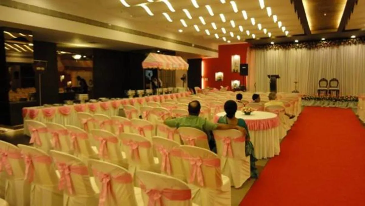 Imperial Regency Hotel Kochi