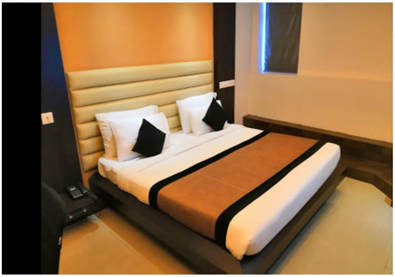 Imperial Regency Hotel Kochi